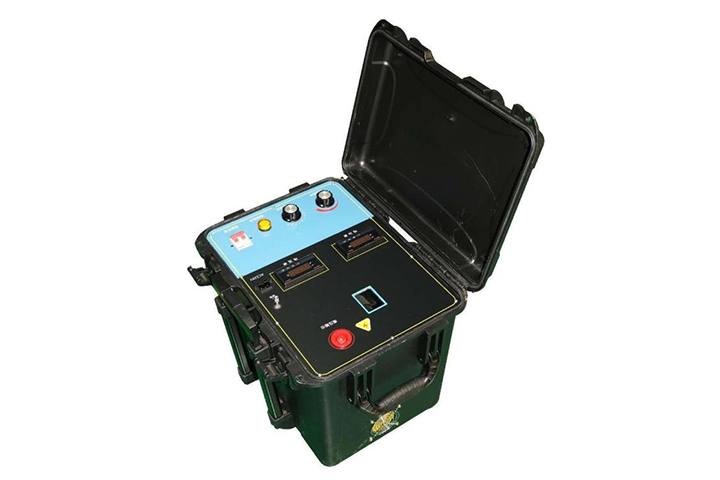 DYJ-32KV/4UF一体化电源